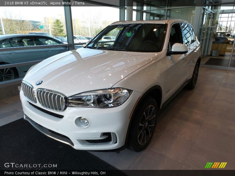 Alpine White / Terra 2018 BMW X5 xDrive35i
