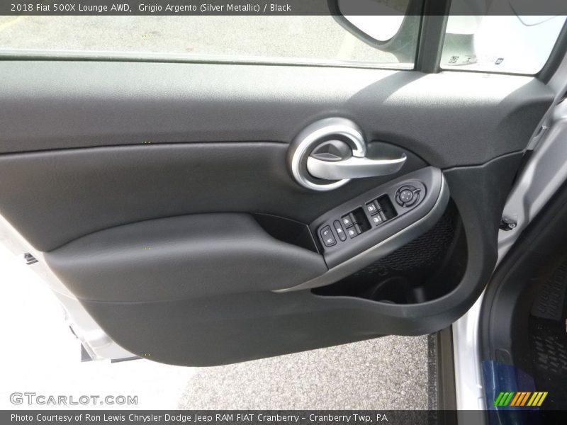 Grigio Argento (Silver Metallic) / Black 2018 Fiat 500X Lounge AWD
