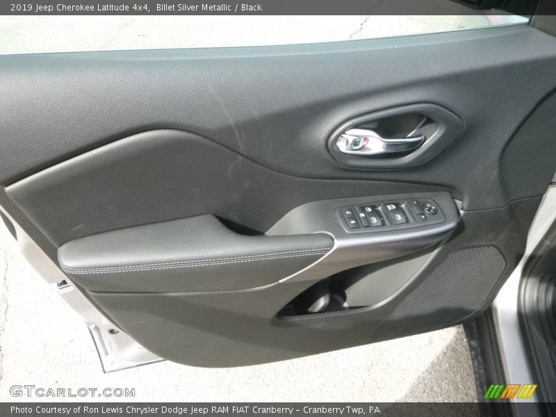 Billet Silver Metallic / Black 2019 Jeep Cherokee Latitude 4x4