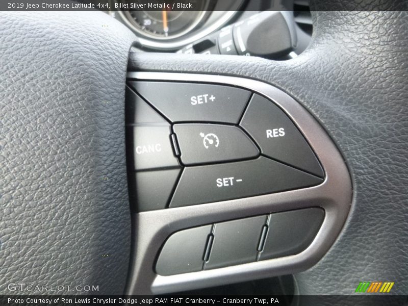Billet Silver Metallic / Black 2019 Jeep Cherokee Latitude 4x4