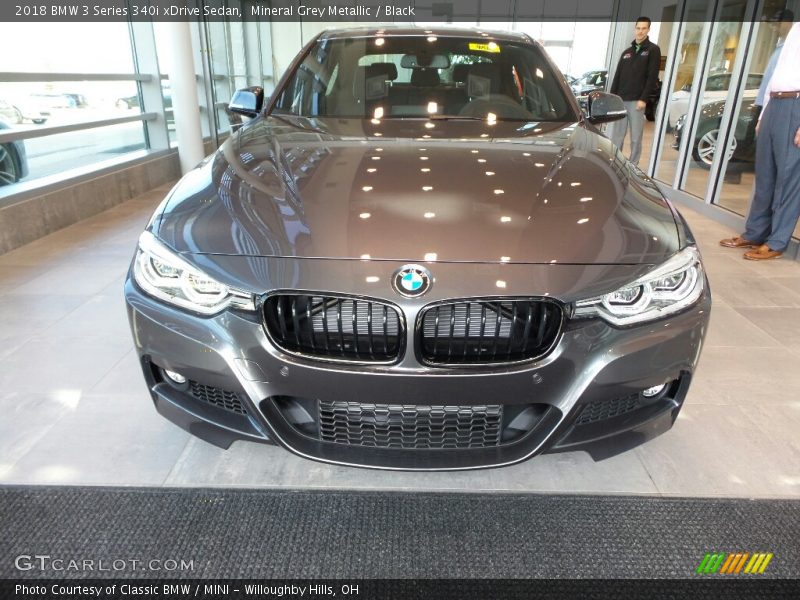 Mineral Grey Metallic / Black 2018 BMW 3 Series 340i xDrive Sedan