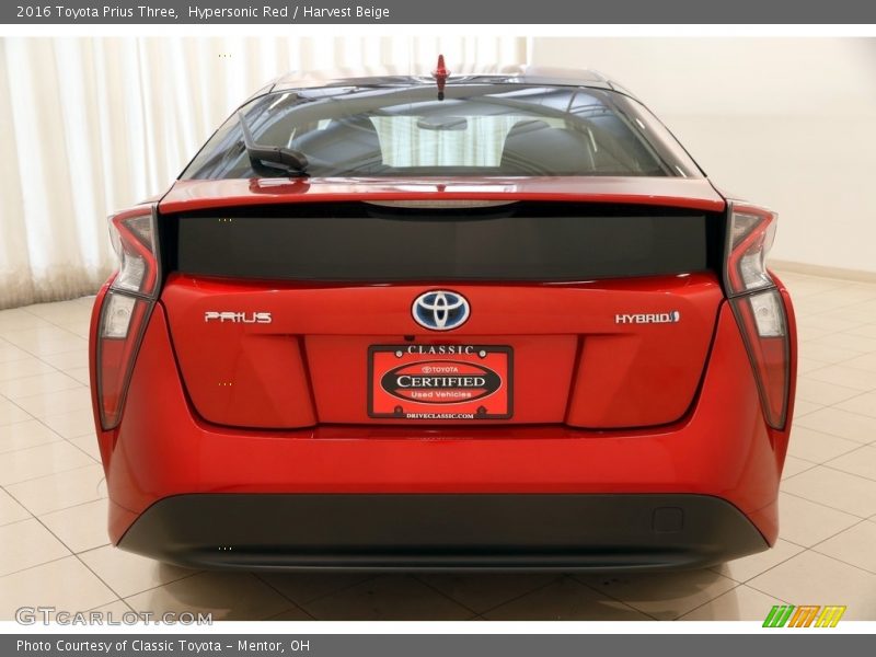 Hypersonic Red / Harvest Beige 2016 Toyota Prius Three