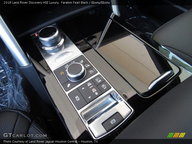 Farallon Pearl Black / Ebony/Ebony 2018 Land Rover Discovery HSE Luxury