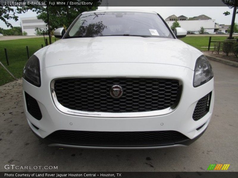 Fuji White / Ebony/Ebony 2018 Jaguar E-PACE SE