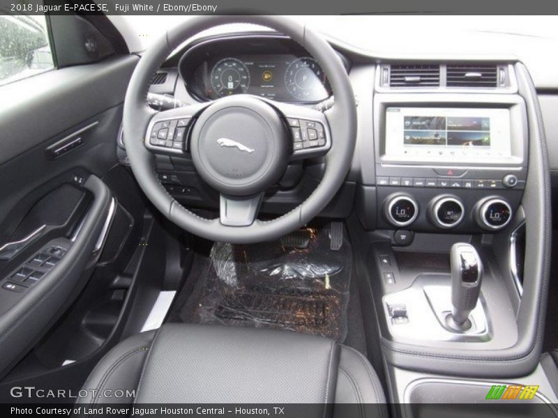 Fuji White / Ebony/Ebony 2018 Jaguar E-PACE SE