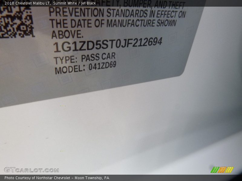 Summit White / Jet Black 2018 Chevrolet Malibu LT
