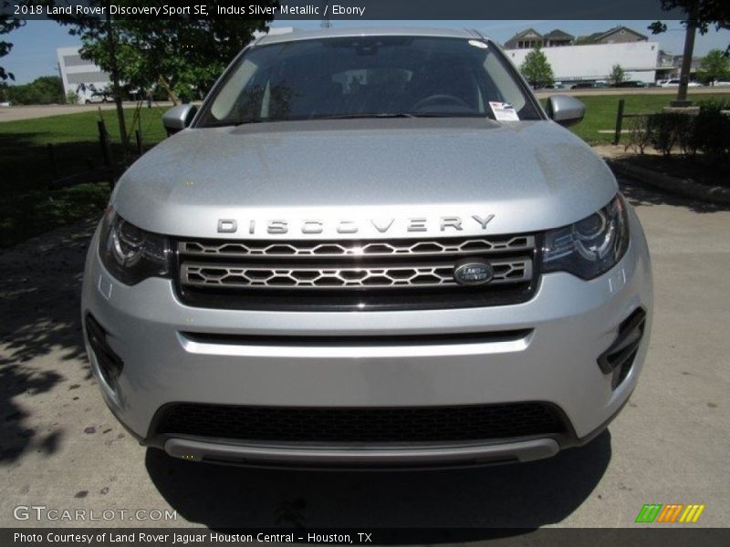 Indus Silver Metallic / Ebony 2018 Land Rover Discovery Sport SE