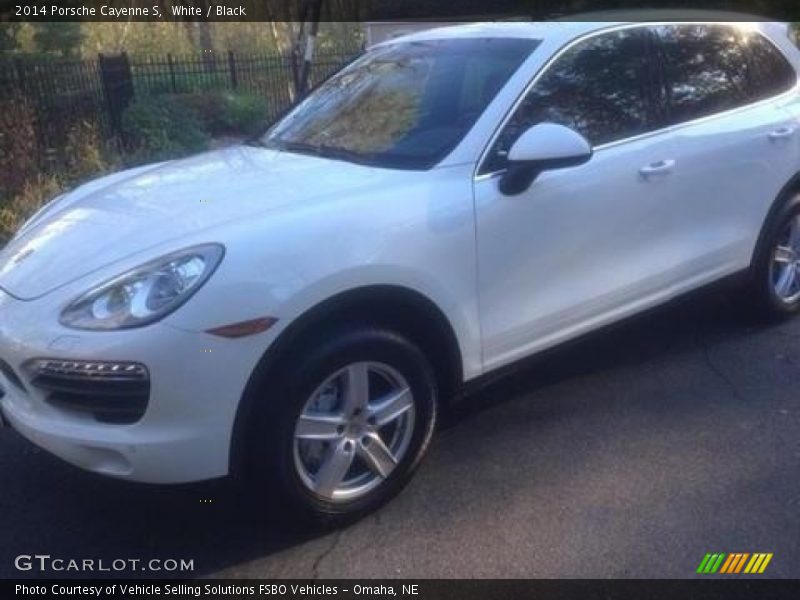 White / Black 2014 Porsche Cayenne S