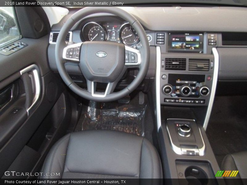 Indus Silver Metallic / Ebony 2018 Land Rover Discovery Sport SE