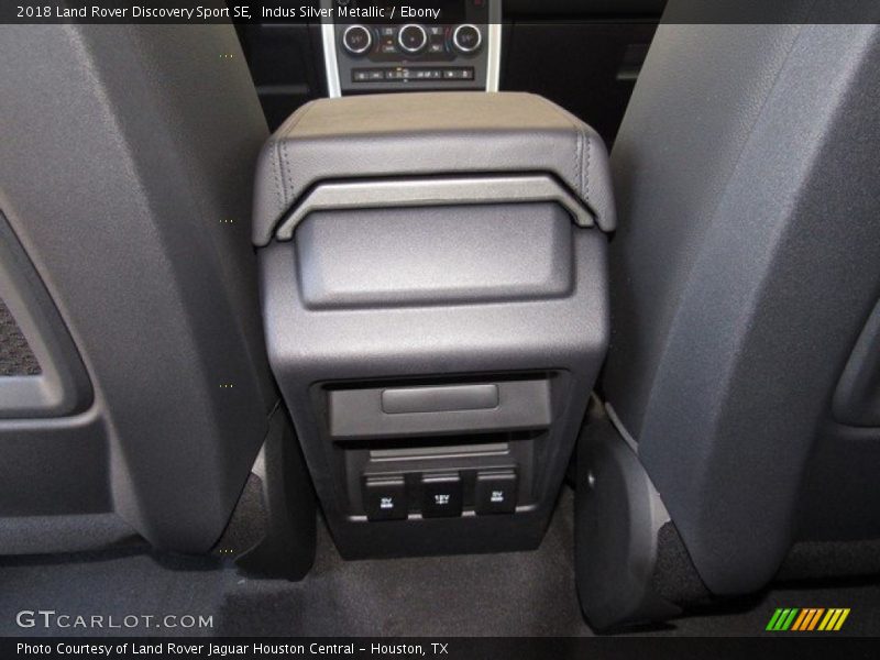 Indus Silver Metallic / Ebony 2018 Land Rover Discovery Sport SE