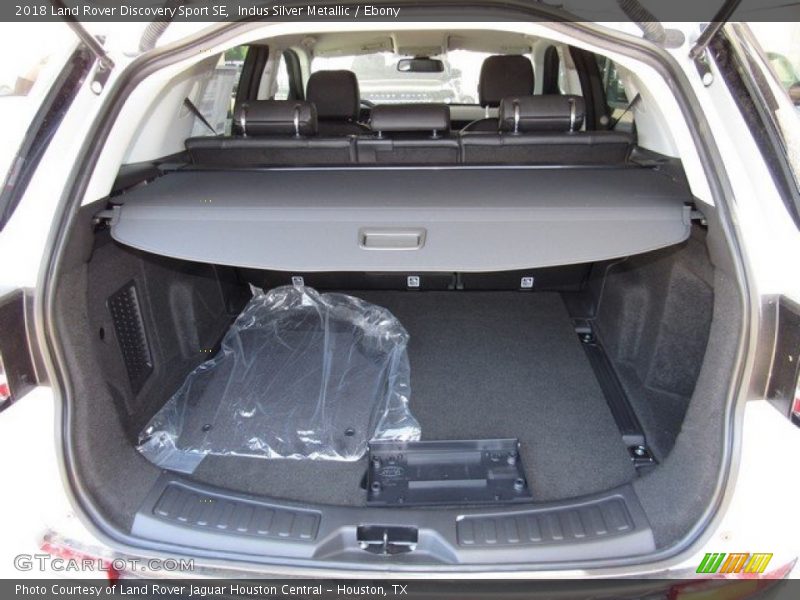 Indus Silver Metallic / Ebony 2018 Land Rover Discovery Sport SE