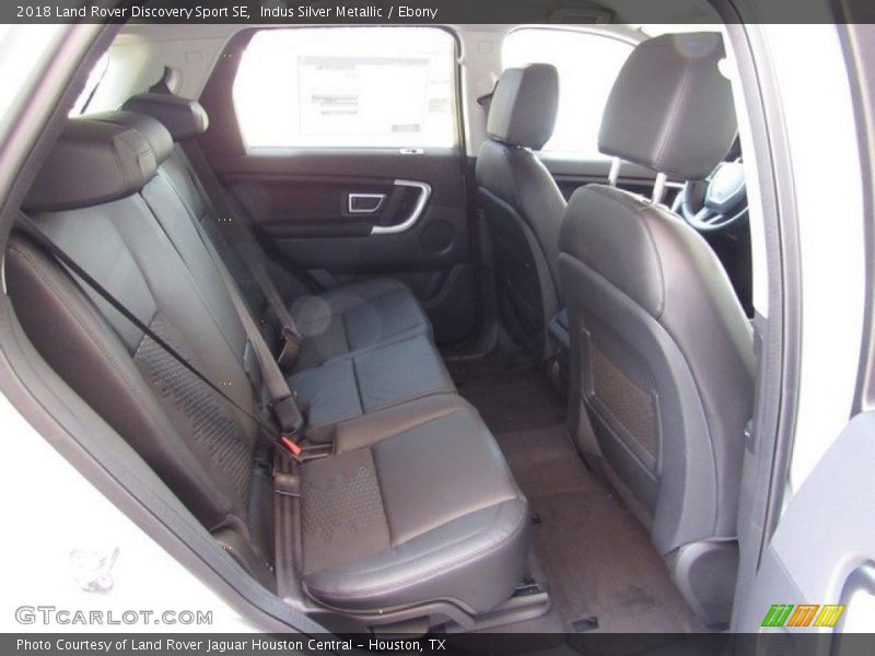 Indus Silver Metallic / Ebony 2018 Land Rover Discovery Sport SE