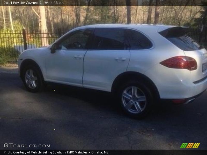 White / Black 2014 Porsche Cayenne S