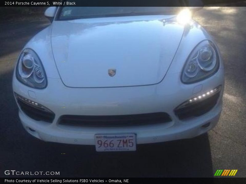 White / Black 2014 Porsche Cayenne S