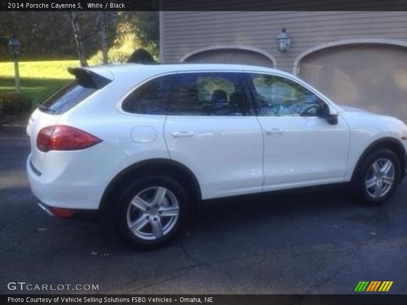 White / Black 2014 Porsche Cayenne S