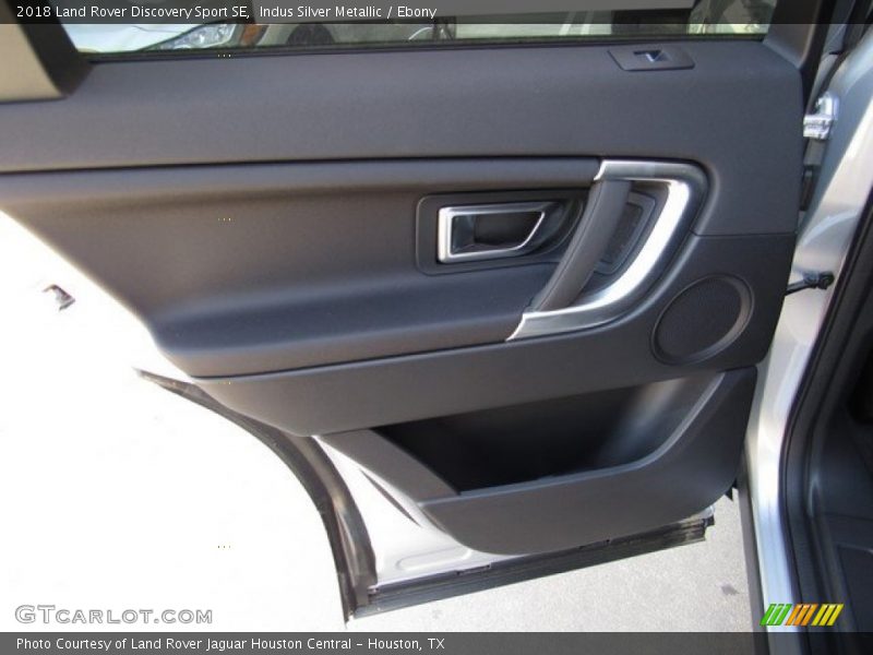Indus Silver Metallic / Ebony 2018 Land Rover Discovery Sport SE
