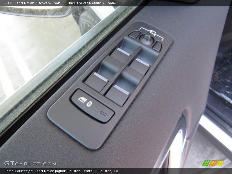 Indus Silver Metallic / Ebony 2018 Land Rover Discovery Sport SE