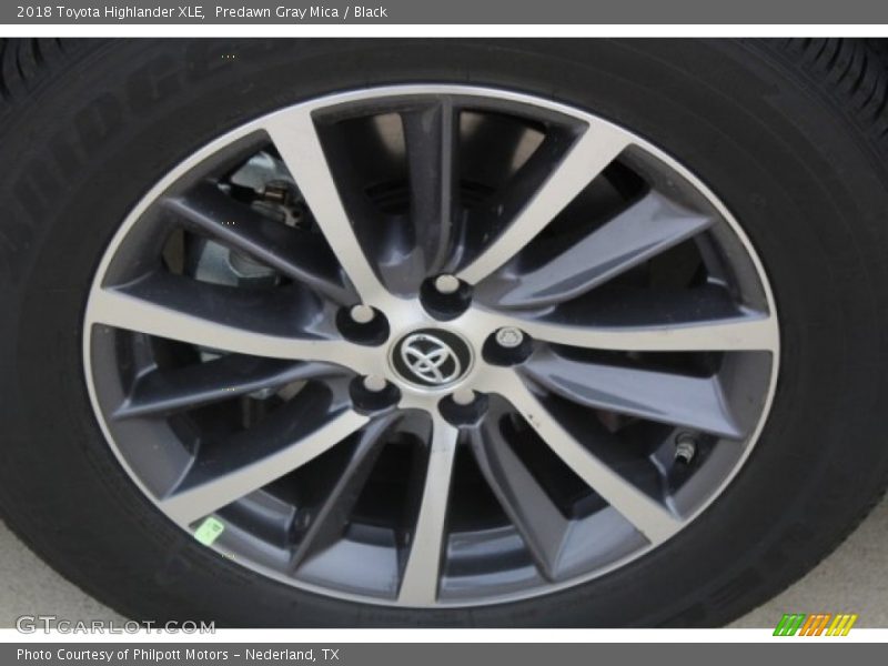 Predawn Gray Mica / Black 2018 Toyota Highlander XLE