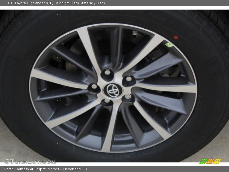 Midnight Black Metallic / Black 2018 Toyota Highlander XLE