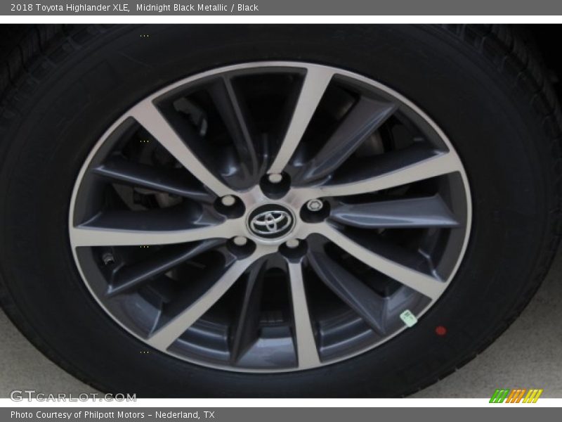Midnight Black Metallic / Black 2018 Toyota Highlander XLE