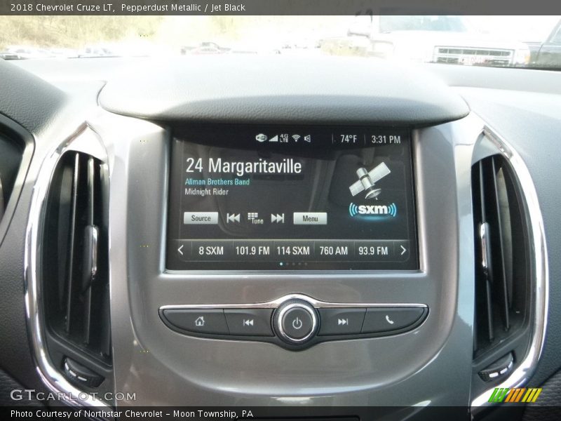 Pepperdust Metallic / Jet Black 2018 Chevrolet Cruze LT