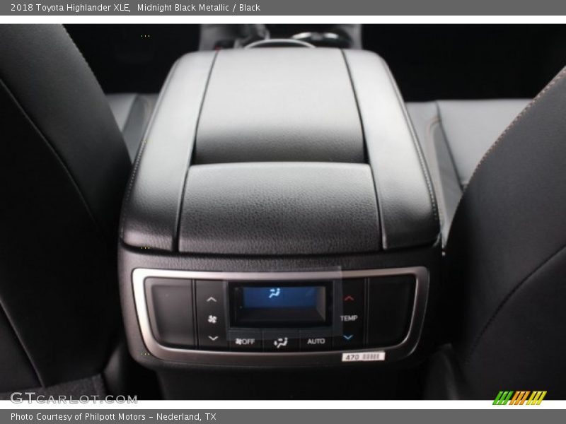 Midnight Black Metallic / Black 2018 Toyota Highlander XLE