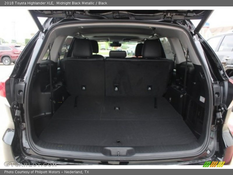 Midnight Black Metallic / Black 2018 Toyota Highlander XLE