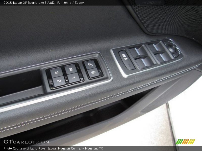 Controls of 2018 XF Sportbrake S AWD