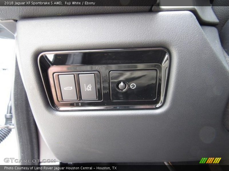 Fuji White / Ebony 2018 Jaguar XF Sportbrake S AWD