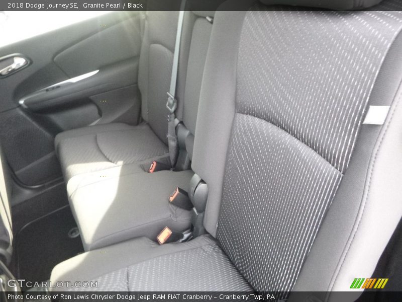 Granite Pearl / Black 2018 Dodge Journey SE