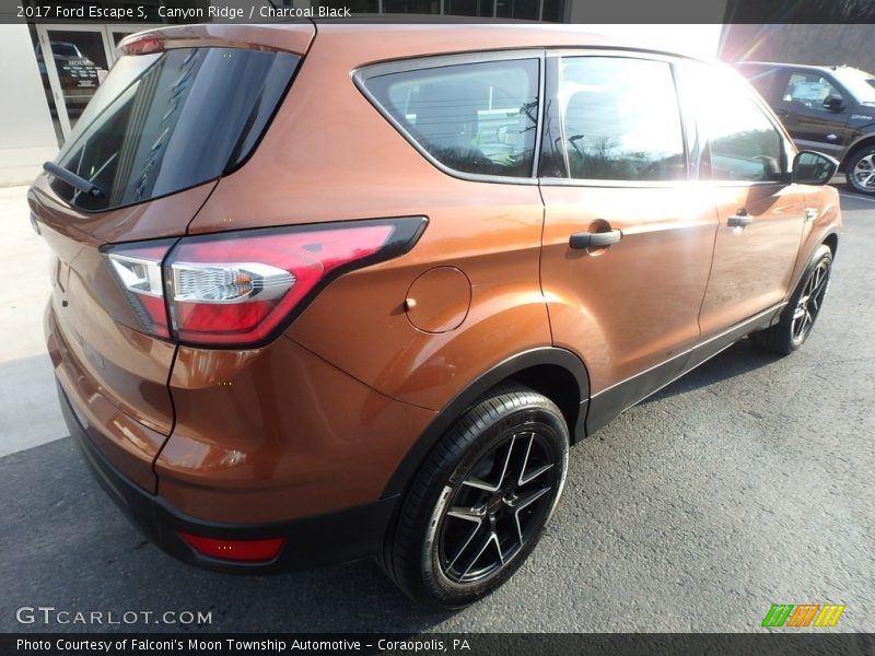 Canyon Ridge / Charcoal Black 2017 Ford Escape S