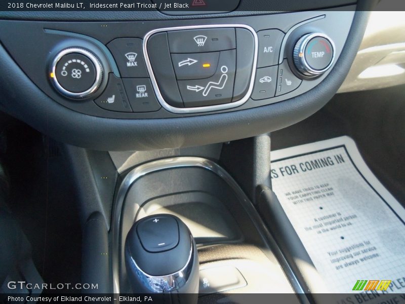 Iridescent Pearl Tricoat / Jet Black 2018 Chevrolet Malibu LT