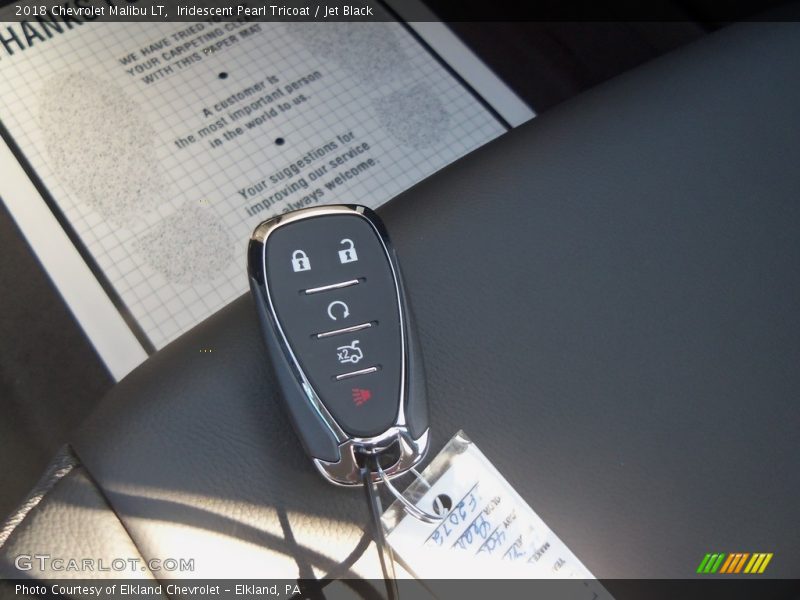 Iridescent Pearl Tricoat / Jet Black 2018 Chevrolet Malibu LT