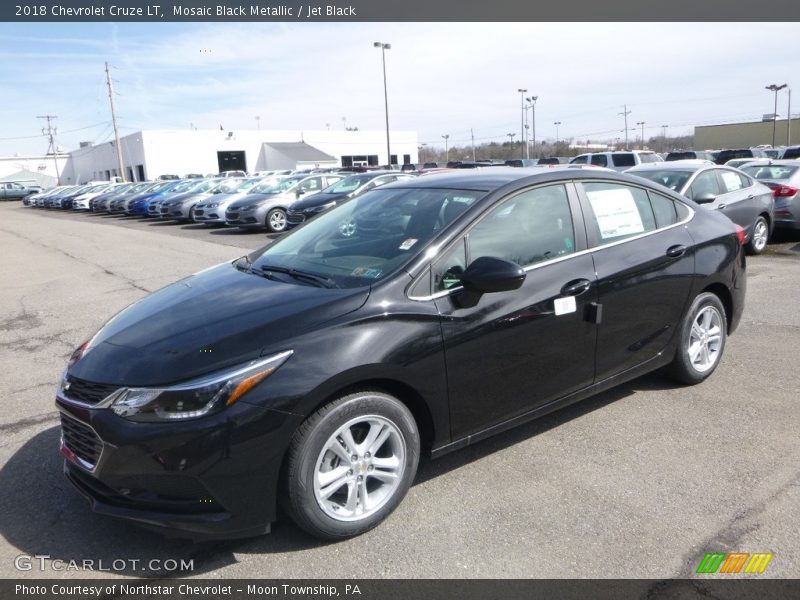 Mosaic Black Metallic / Jet Black 2018 Chevrolet Cruze LT