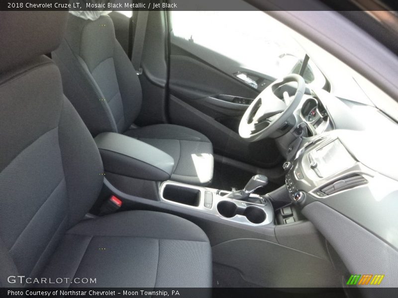 Mosaic Black Metallic / Jet Black 2018 Chevrolet Cruze LT