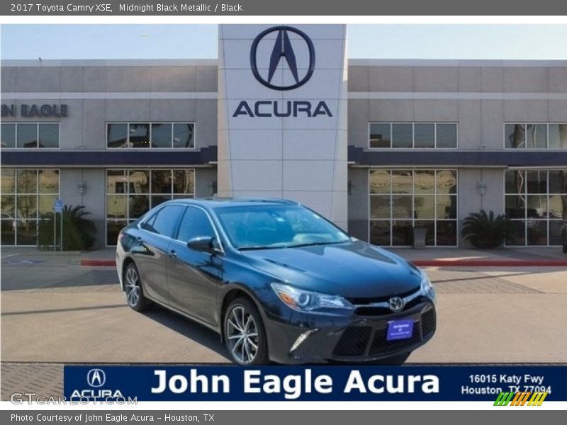 Midnight Black Metallic / Black 2017 Toyota Camry XSE
