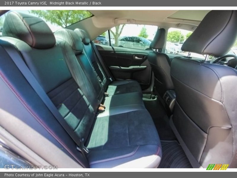Midnight Black Metallic / Black 2017 Toyota Camry XSE