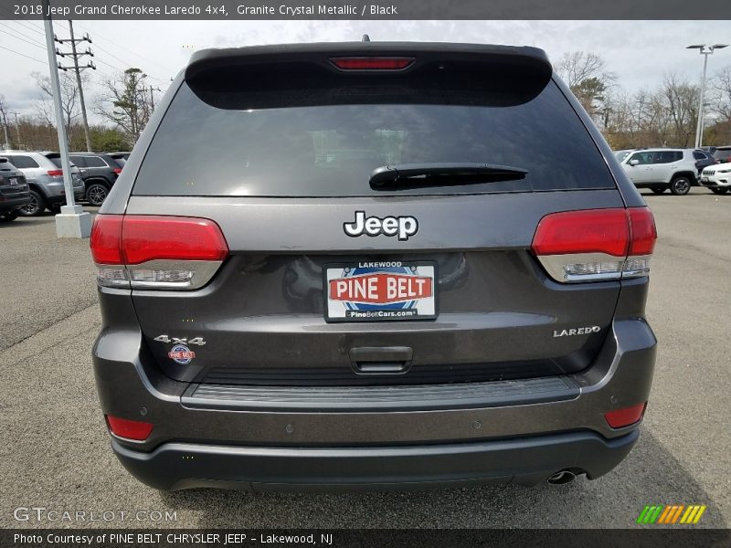 Granite Crystal Metallic / Black 2018 Jeep Grand Cherokee Laredo 4x4