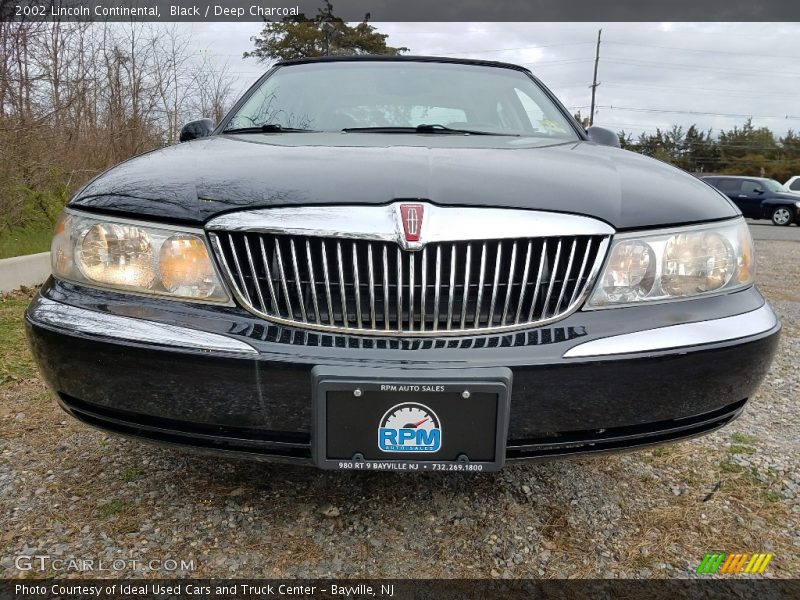 Black / Deep Charcoal 2002 Lincoln Continental