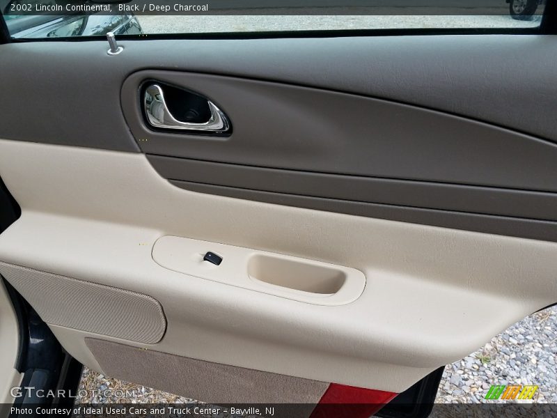 Black / Deep Charcoal 2002 Lincoln Continental
