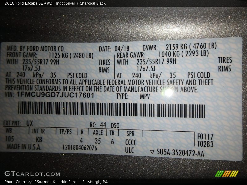 Ingot Silver / Charcoal Black 2018 Ford Escape SE 4WD
