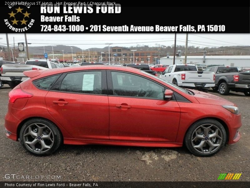 Hot Pepper Red / Charcoal Black 2018 Ford Focus ST Hatch