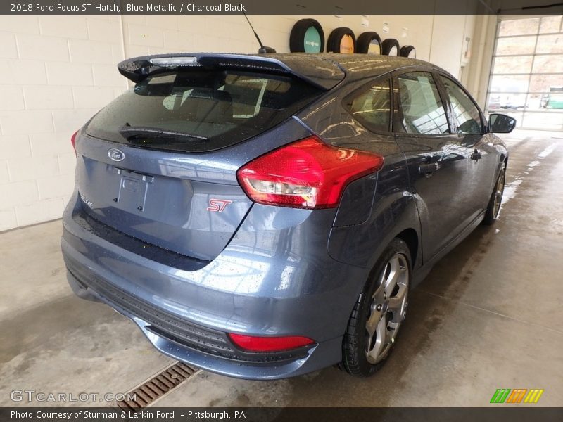 Blue Metallic / Charcoal Black 2018 Ford Focus ST Hatch