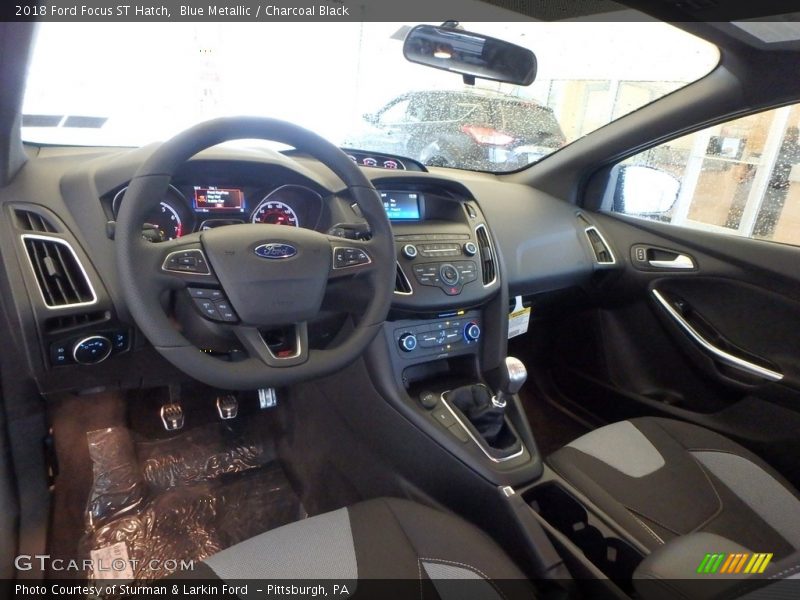 Blue Metallic / Charcoal Black 2018 Ford Focus ST Hatch