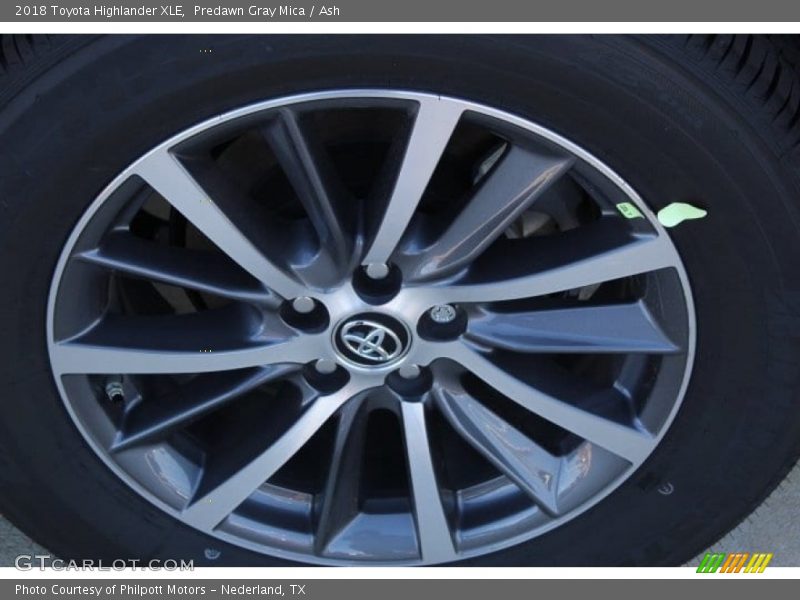 Predawn Gray Mica / Ash 2018 Toyota Highlander XLE