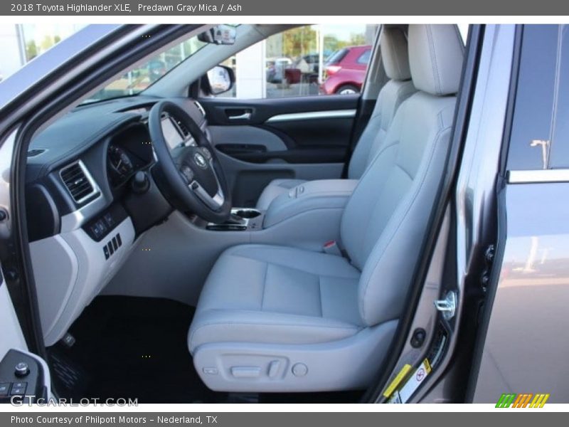 Predawn Gray Mica / Ash 2018 Toyota Highlander XLE