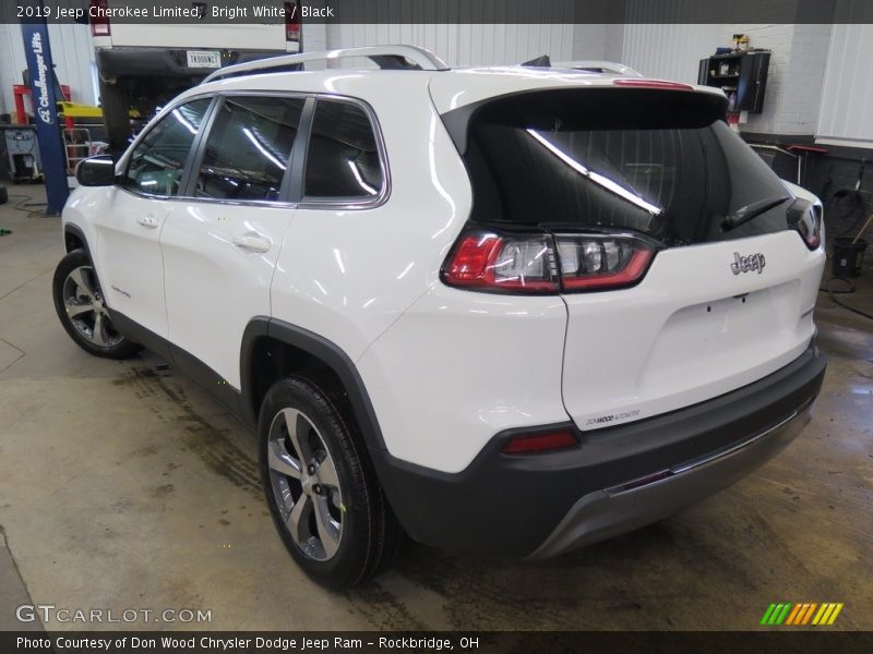 Bright White / Black 2019 Jeep Cherokee Limited