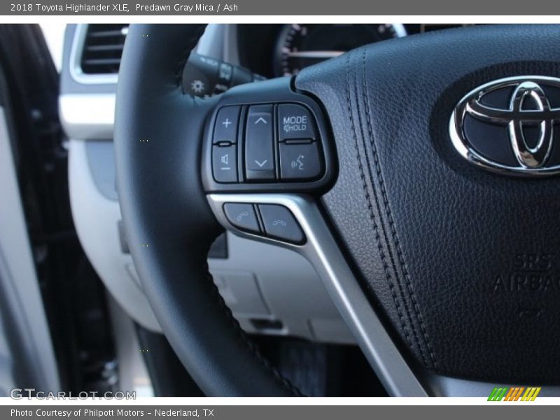 Predawn Gray Mica / Ash 2018 Toyota Highlander XLE