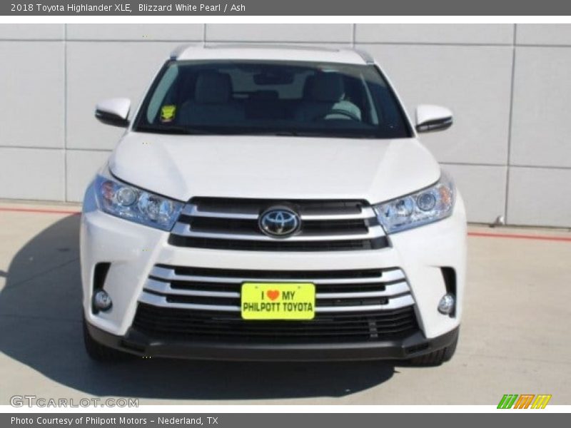 Blizzard White Pearl / Ash 2018 Toyota Highlander XLE