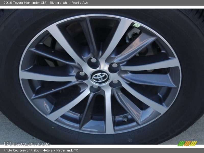 Blizzard White Pearl / Ash 2018 Toyota Highlander XLE